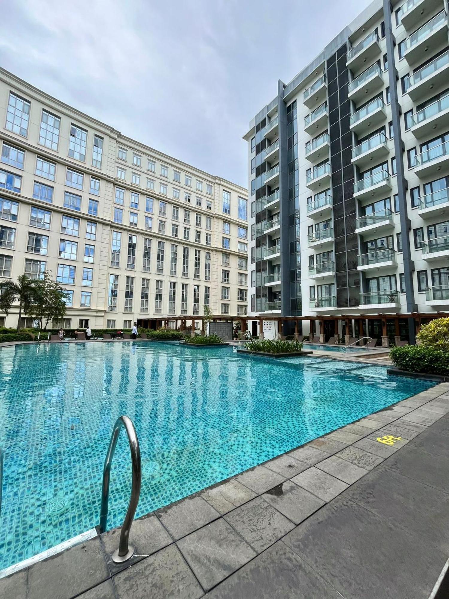 Studio At 81 Newport Boulevard Near Naia With Free Access To All Amenities Up To 2 Pax Манила Экстерьер фото